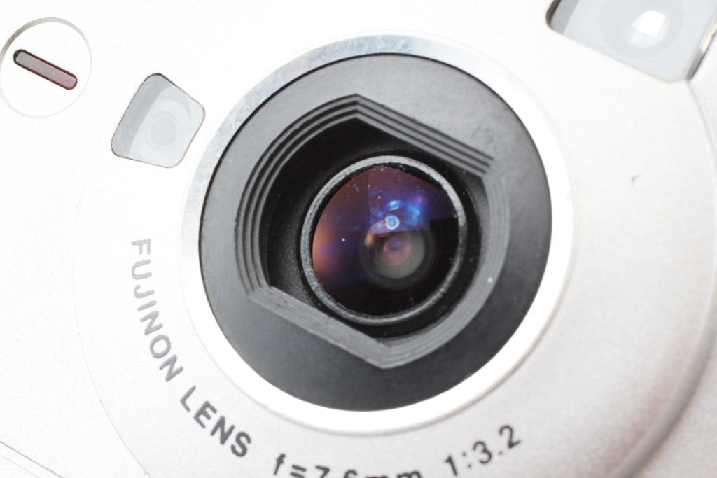 ジャンク品◆FUJIFILM FinePix 700