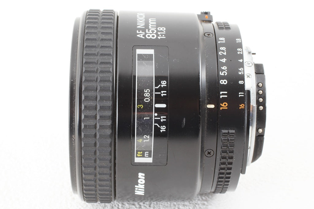 美品◆Nikon AF NIKKOR 85mm F1.8