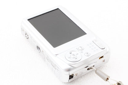 格安品◆FUJIFILM FinePix AV150