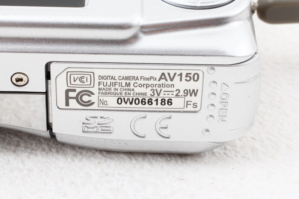 格安品◆FUJIFILM FinePix AV150