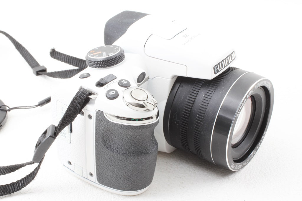 美品◆FUJIFILM FinePix S4500