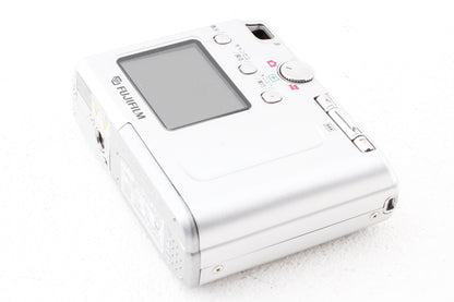 ジャンク品◆FUJIFILM FinePix 40i