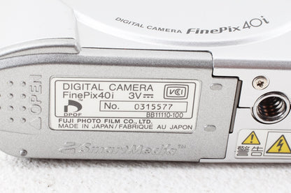 ジャンク品◆FUJIFILM FinePix 40i