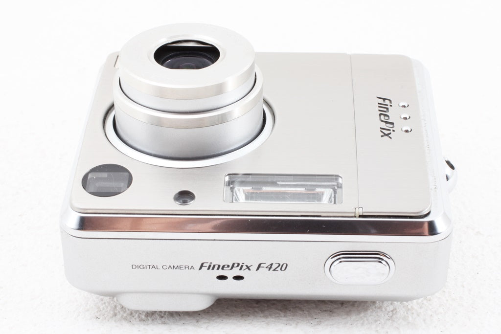 ジャンク品◆FUJIFILM FinePix F420