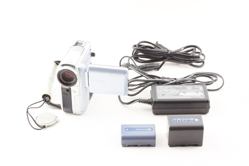 美品◆Sony DCR-PC105K DVハンディカム