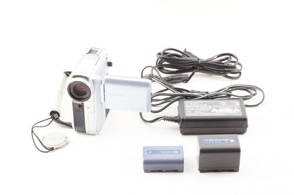 美品◆Sony DCR-PC105K DVハンディカム