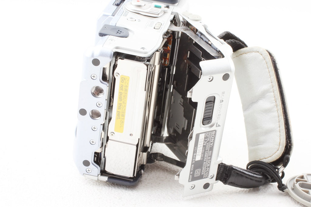 美品◆Sony DCR-PC105K DVハンディカム