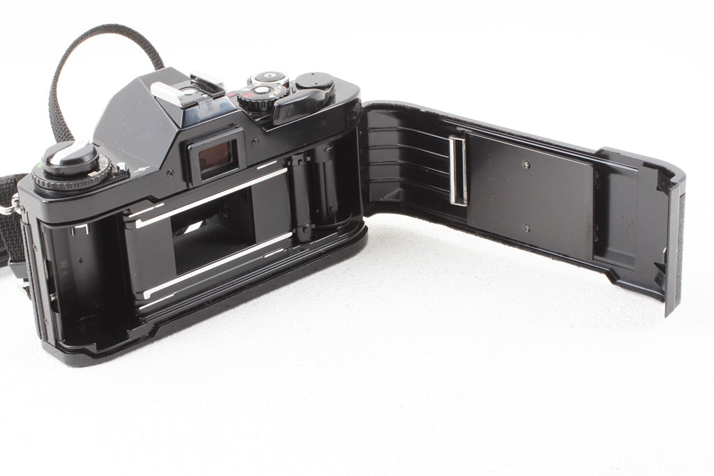 ジャンク品◆Canon AV-1 FD 50/2 レンズ付き