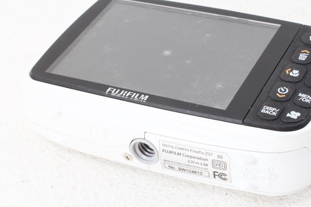ジャンク品◆FUJIFILM FinePix Z37