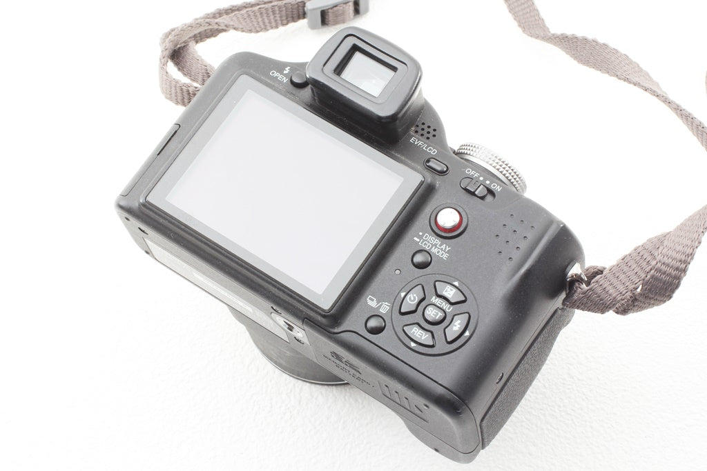 外観美品◆Panasonic LUMIX DMC-FZ8