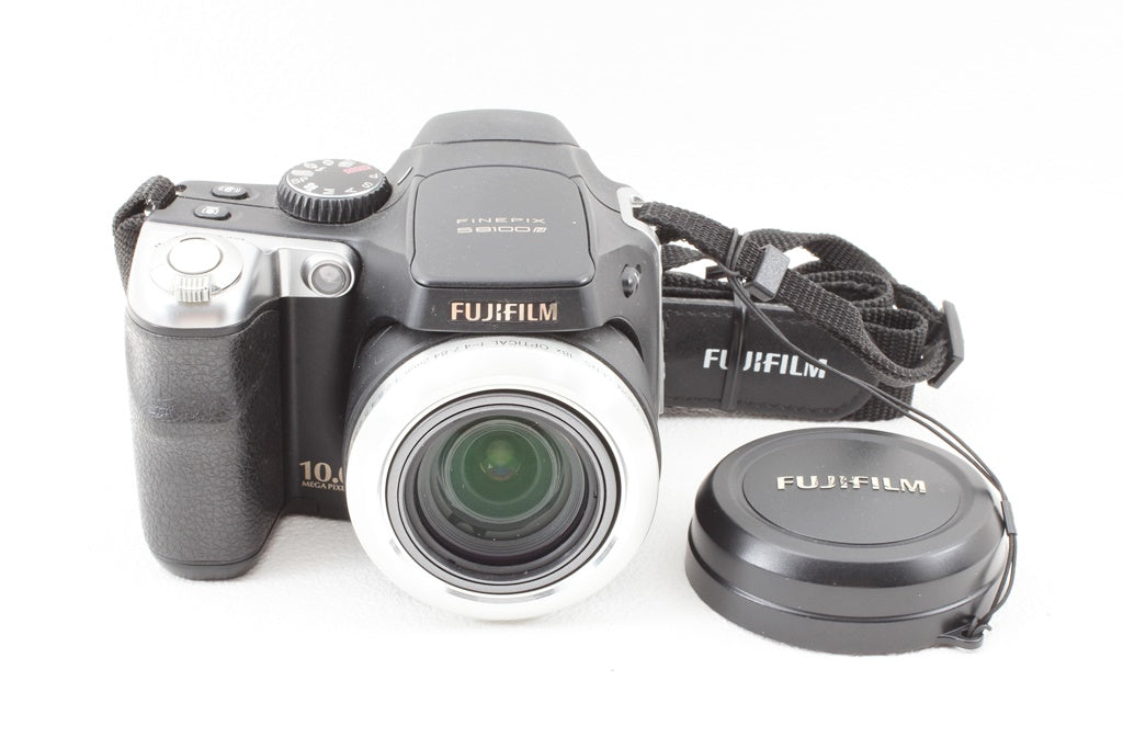 極上品◆FUJIFILM FINEPIX S8100 fd