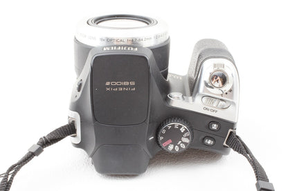 極上品◆FUJIFILM FINEPIX S8100 fd