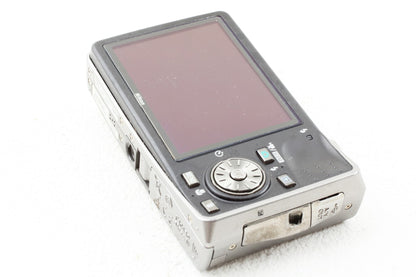 美品◆Nikon COOLPIX S630