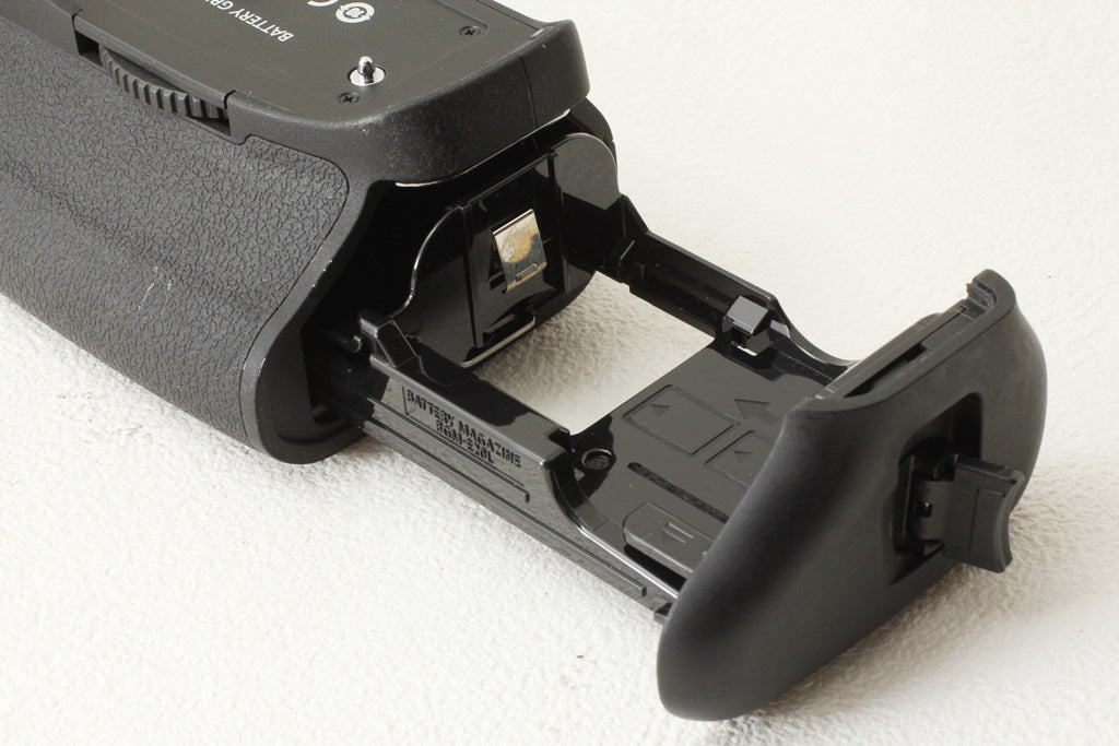 美品◆Canon BG-E20 バッテリーグリップ