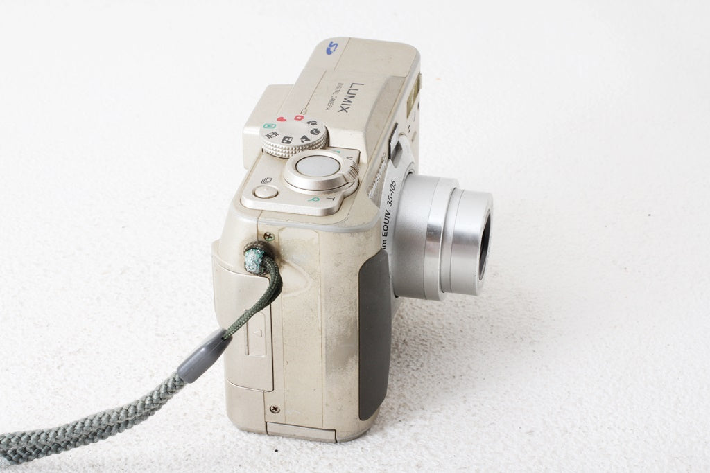 ジャンク品◆Panasonic LUMIX DMC-LC43