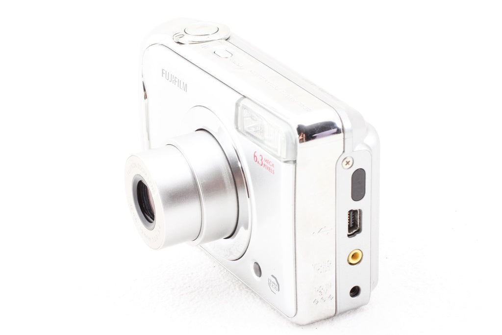 ジャンク品◆FUJIFILM FinePix A610