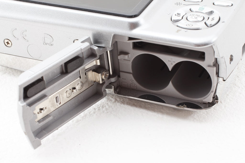 ジャンク品◆FUJIFILM FinePix A610