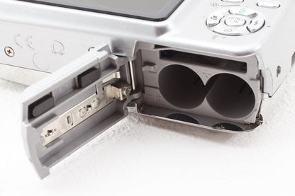 ジャンク品◆FUJIFILM FinePix A610