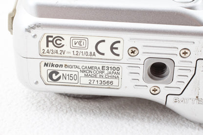 ジャンク品◆Nikon COOLPIX 3100