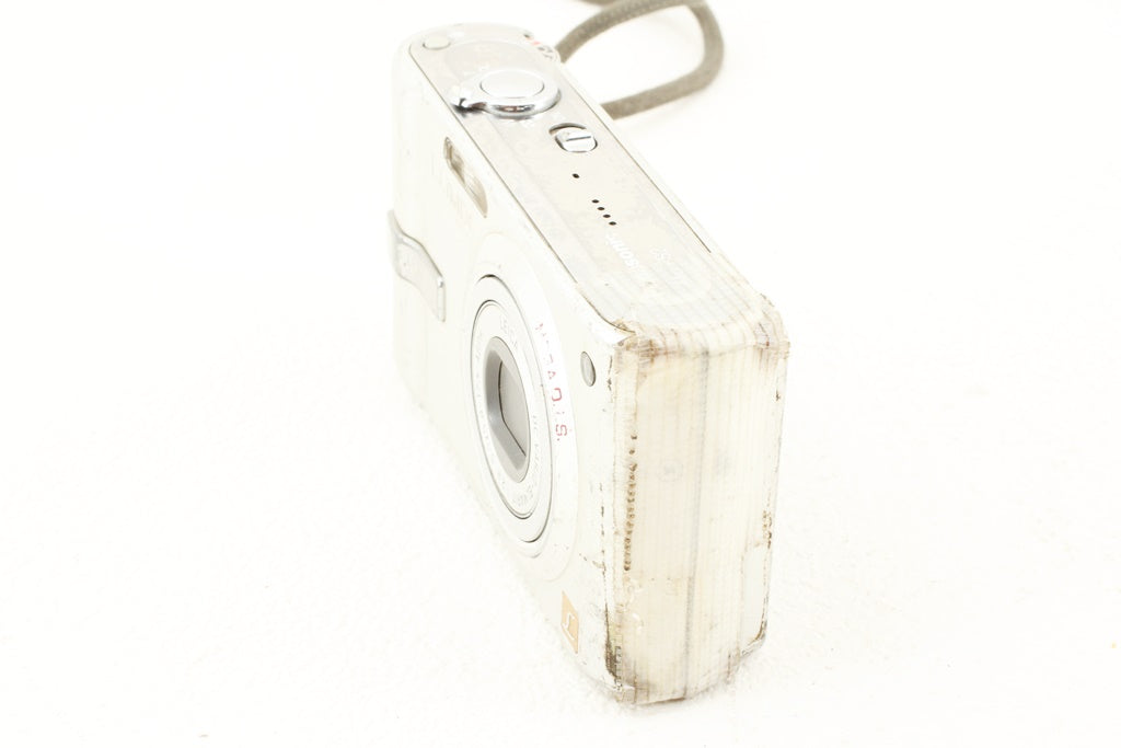 ジャンク品◆Panasonic LUMIX DMC-FS2
