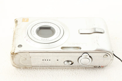 ジャンク品◆Panasonic LUMIX DMC-FS2