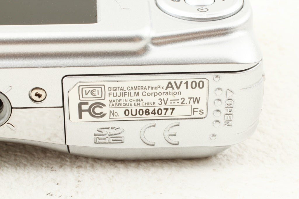 ジャンク品◇FUJIFILM FinePix AV100 – Crew・actカメラ(ヒビノカメラ)