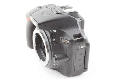 美品◆Nikon D5600 ボディ◆元箱