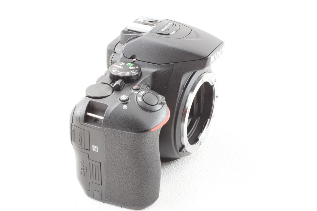 美品◆Nikon D5600 ボディ◆元箱