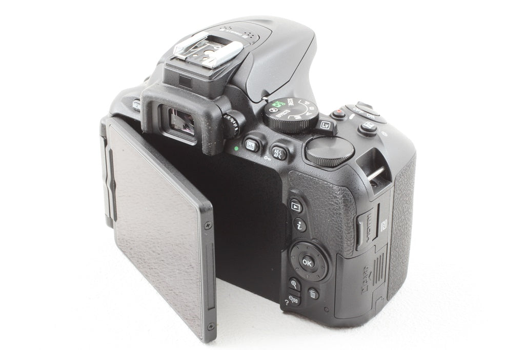 美品◆Nikon D5600 ボディ◆元箱