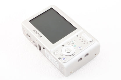 ジャンク品◆FUJIFILM FinePix F31fd