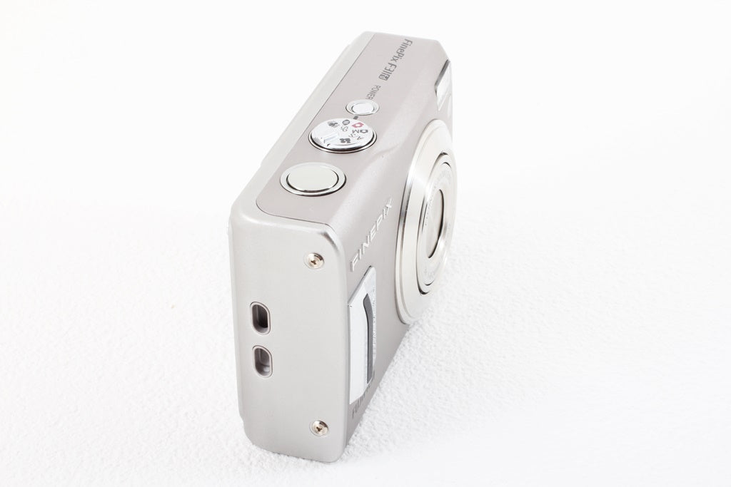 ジャンク品◆FUJIFILM FinePix F31fd