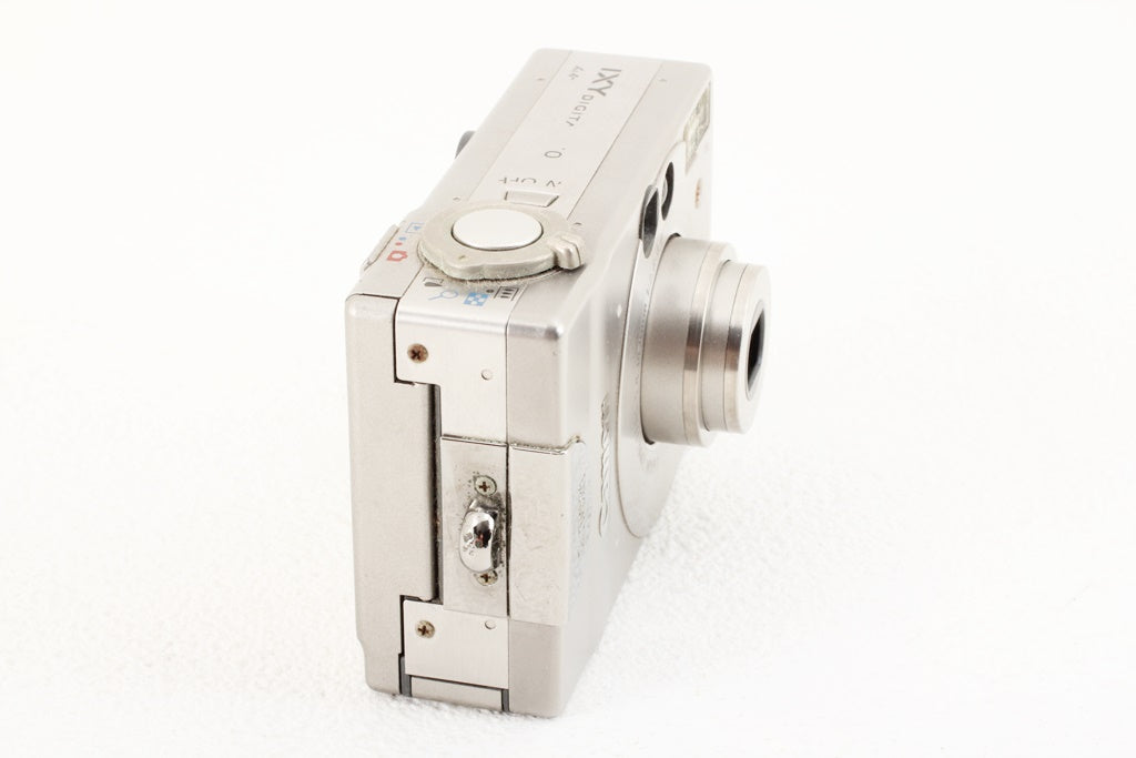 ジャンク品◆Canon IXY DIGITAL 200 ◆元箱