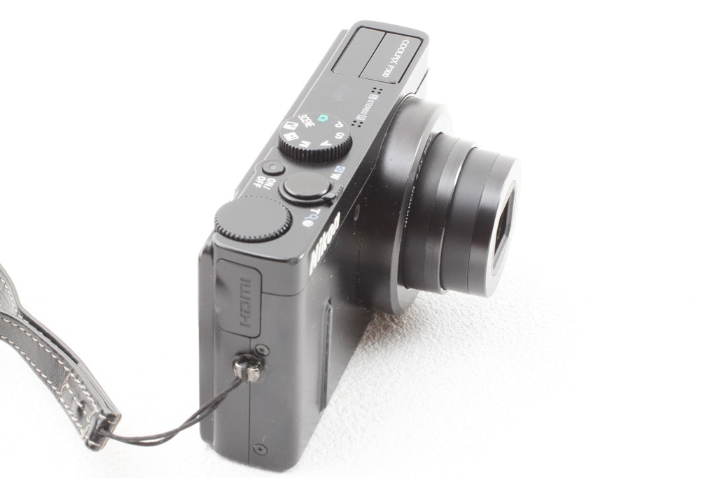 美品◆Nikon COOLPIX P300◆元箱